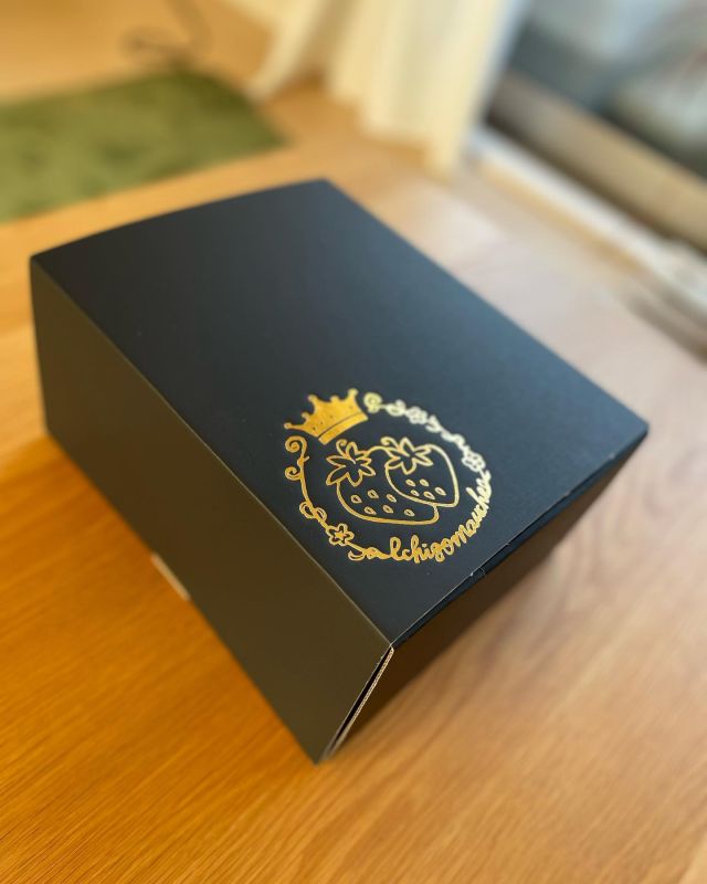 いちごマルシェ様 贈答用の箱